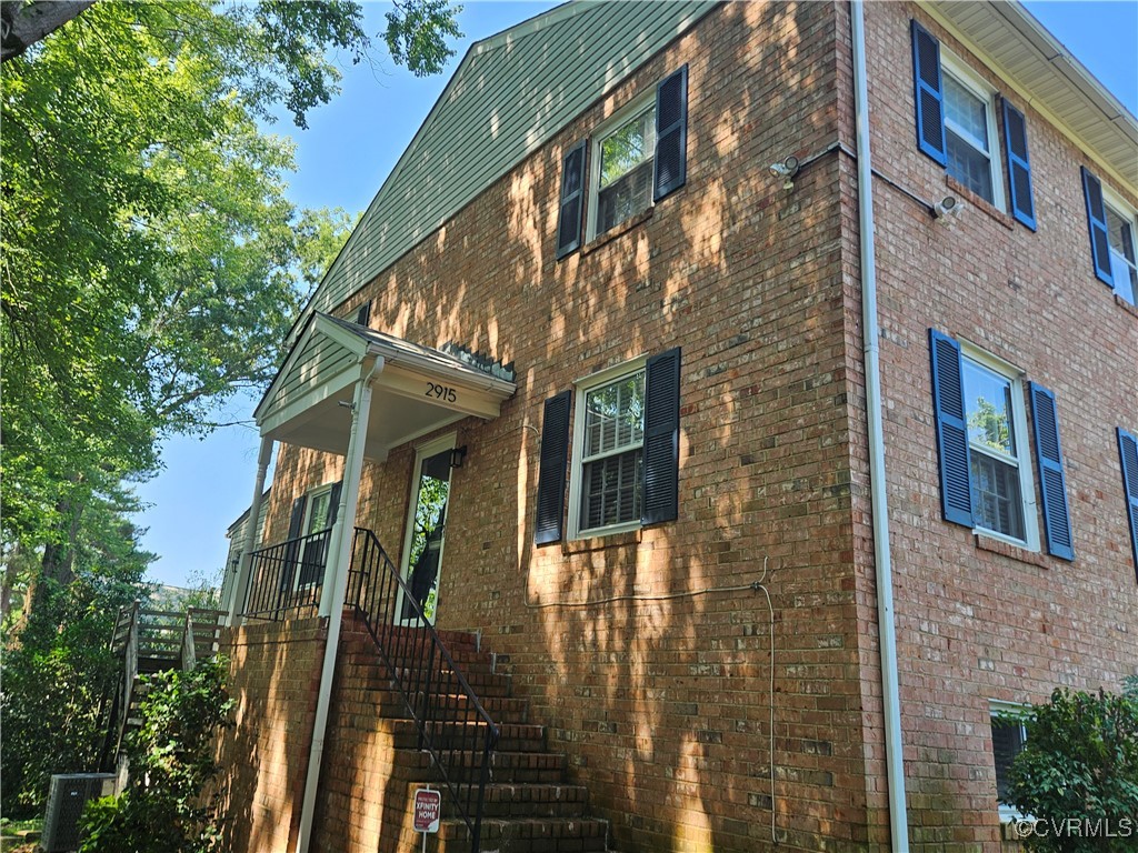 Ennismore Ct, North Chesterfield, VA 23224