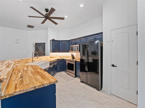 12200 Rolling Ridge Dr, Burleson, TX, 76028-7548 | Card Image