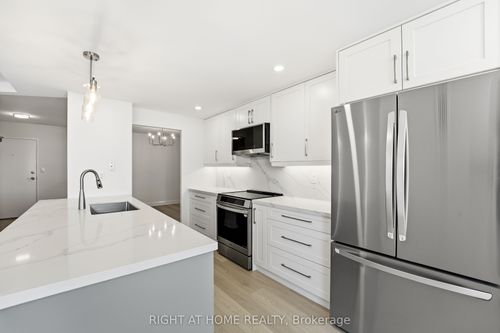 507-90 Fisherville Road, North York, ON, M2R3J9 | Card Image