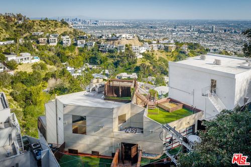 2189 Sunset Plaza Dr, West Hollywood, CA, 90069-1202 | Card Image