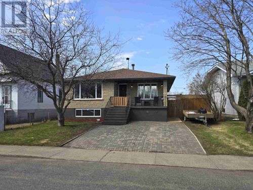 505 Hargrave St, Thunder Bay, ON, P7C2X5 | Card Image