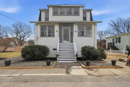 48 Bates St, Hull, MA, 02045-2402 | Card Image