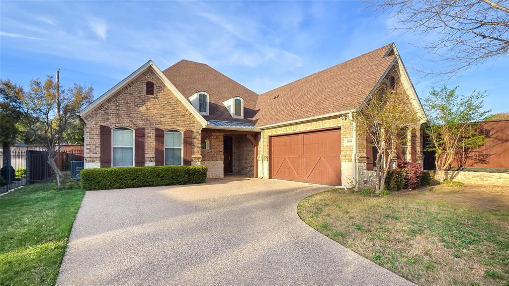 Regents Park Ct, Arlington, TX 76017