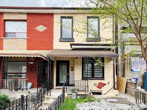 174 Manning Ave, Toronto, ON, M6J2K5 | Card Image