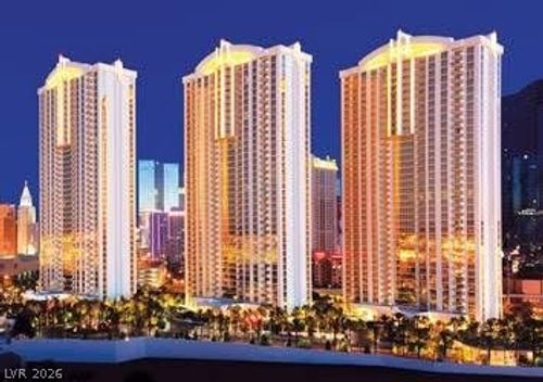 2918-125 E Harmon Ave, Las Vegas, NV, 89109-4501 | Card Image