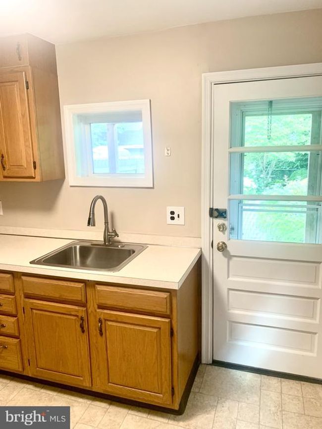 42 E 5 Th St, Home with 3 bedrooms, 2 bathrooms and null parking in Historic New Castle DE | Image 8