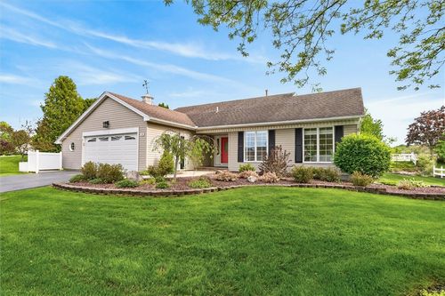 25 Western Pine Dr, Greece, NY, 14616-5014 | Card Image