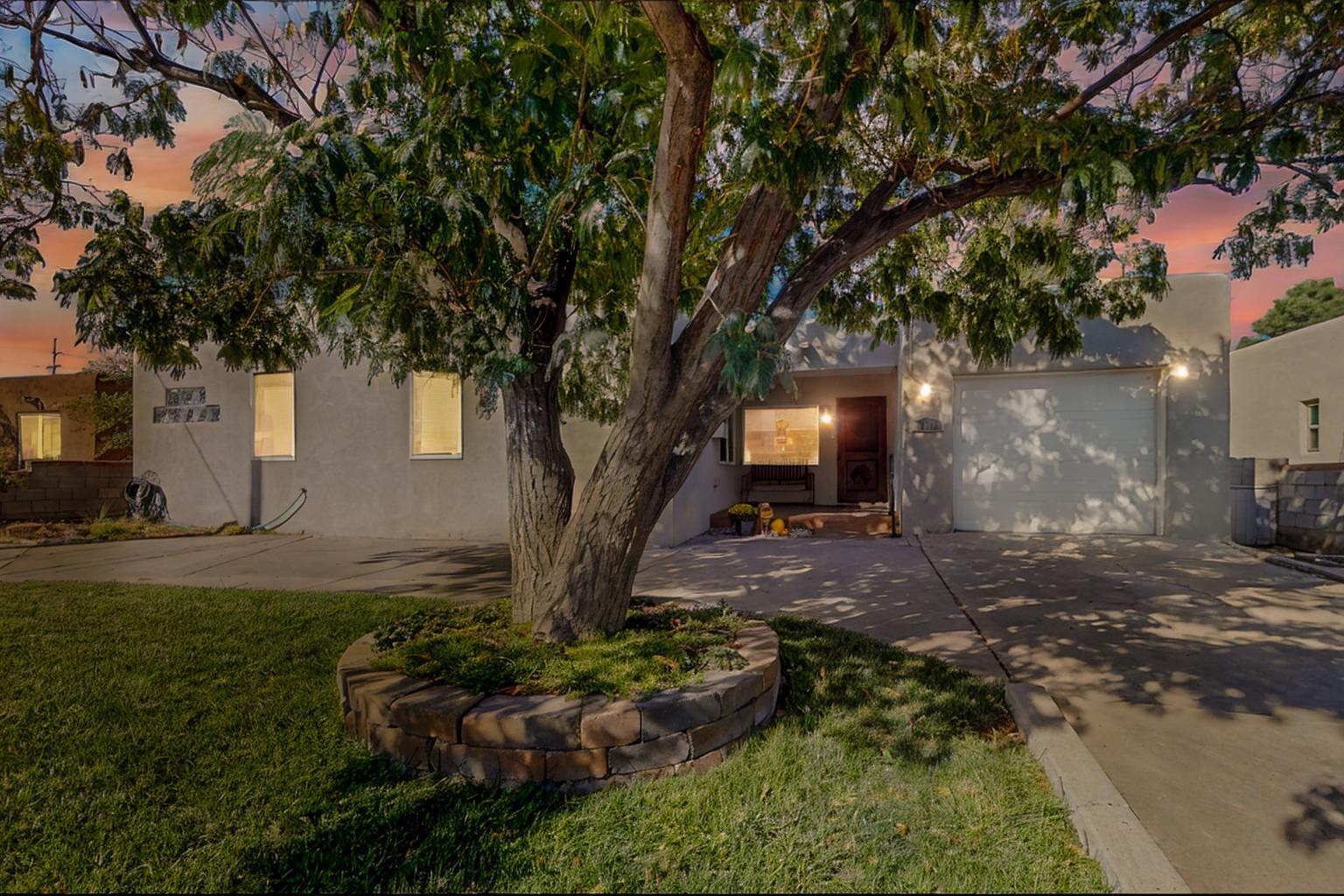Loma Vista Dr, Albuquerque, NM 87106