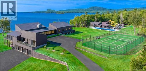 {{alt}} | Card Image