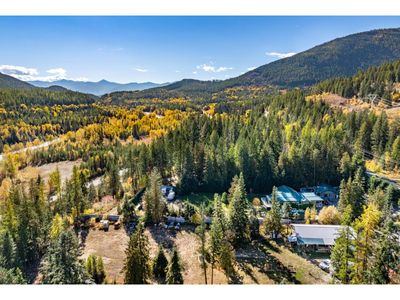 4717 Goat River North Rd, House other with 2 bedrooms, 2 bathrooms and null parking in Arrow Creek BC | Image 2