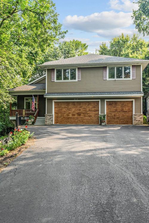 917 Parkview Ln, Victoria, MN, 55386-3708 | Card Image