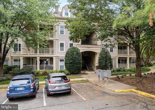 8-e-15301 Diamond Cove Ter, ROCKVILLE, MD, 20850-4683 | Card Image