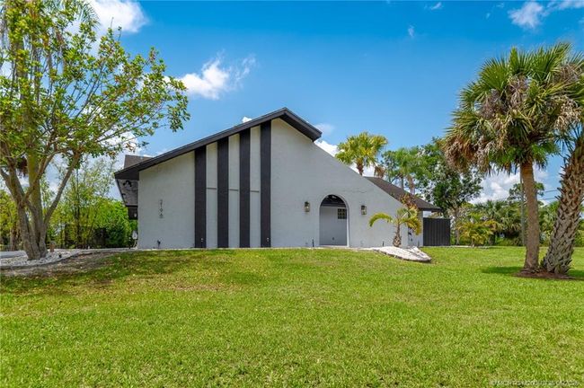2196 Sw Ranch Trl, House other with 2 bedrooms, 2 bathrooms and 2 parking in Stuart FL | Image 33