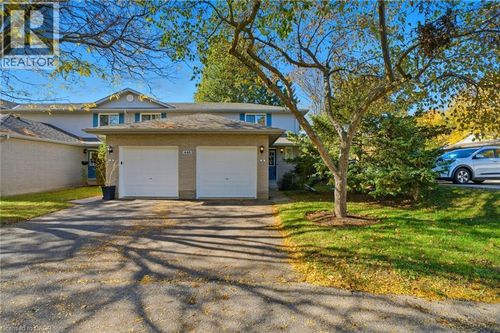 6-445 Kingscourt Dr, Waterloo, ON, N2K3R4 | Card Image