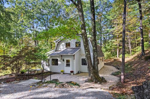 34 Pixley Hill Rd, Housatonic, MA, 01236-9766 | Card Image