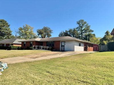 861 Hackberry Ln, House other with 4 bedrooms, 2 bathrooms and null parking in Memphis TN | Image 3