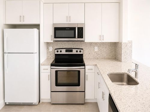 apt-n416-7915 Camino Real, Miami, FL, 33143-6715 | Card Image