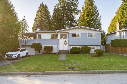 428 Midvale St, Coquitlam, BC, V3K5H5 | Card Image