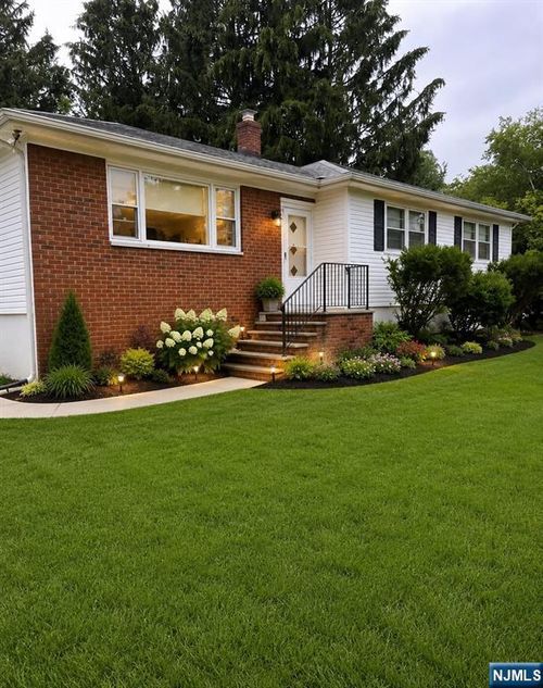 7 Mary Avenue, Montville Township, NJ, 07058 | Card Image