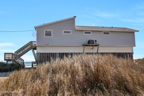 464 Topsail Rd, N Topsail Beach, NC, 28460-8247 | Card Image