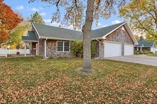 1307 N Dakota St, ABERDEEN, SD, 57401-2107 | Card Image