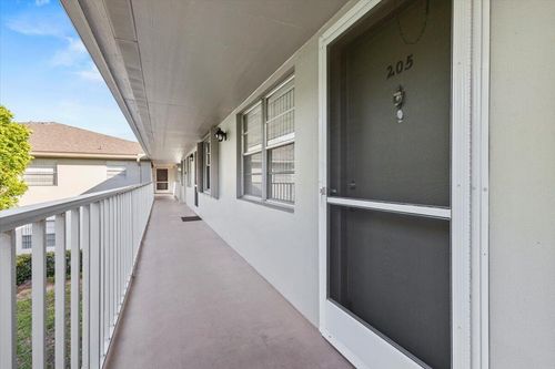 apt-205-29 Lake Vista Trl, Port St. Lucie, FL, 34952-6390 | Card Image