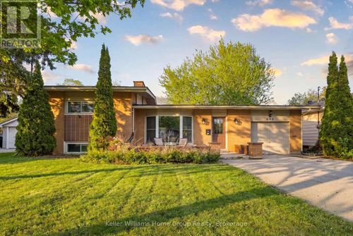 490 Garafraxa St E, Fergus, ON, N1M1E5 | Card Image