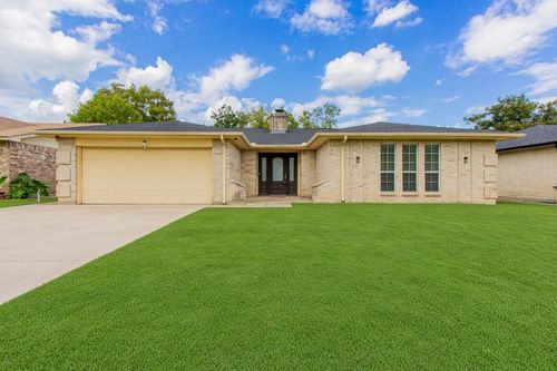 2522 Lower Valley Dr, Houston, TX, 77067-1902 | Card Image