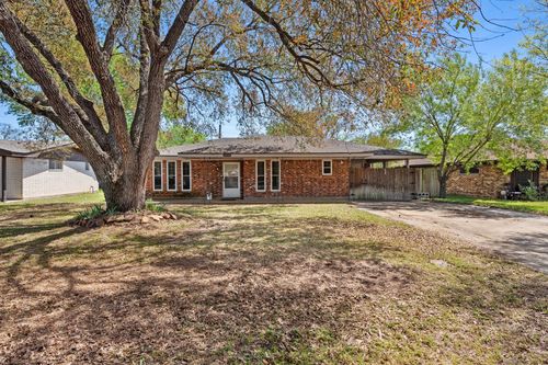 2325 Wilkes St, Bryan, TX, 77803-6024 | Card Image
