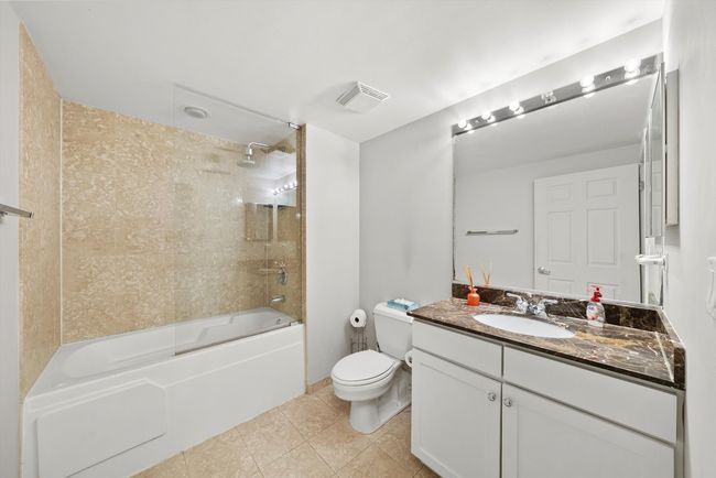UNIT-109 - 1070 W 15 Th St, Condo with 2 bedrooms, 1 bathrooms and 1 parking in Chicago IL | Image 18