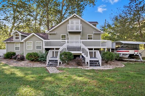 6711 N State Route 60 Nw, Mcconnelsville, OH, 43756-9530 | Card Image