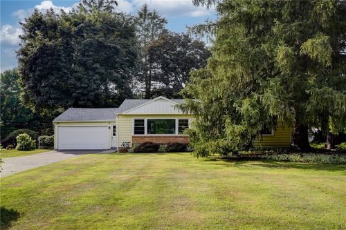 5 Shire Oaks Dr, Pittsford, NY, 14534-1516 | Card Image