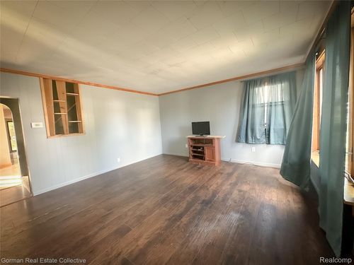 660 State St, Harbor Beach, MI, 48441-1231 | Card Image