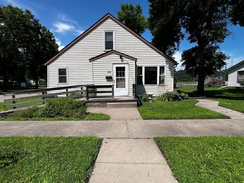 290 5th Ave, Granite Falls, MN, 56241-1416 | Card Image