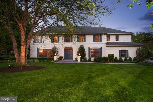 4 Chatsworth Ct, Trenton, NJ, 08648-1081 | Card Image