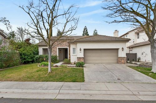 9800 Harrier, Elk Grove, CA, 95757 | Card Image