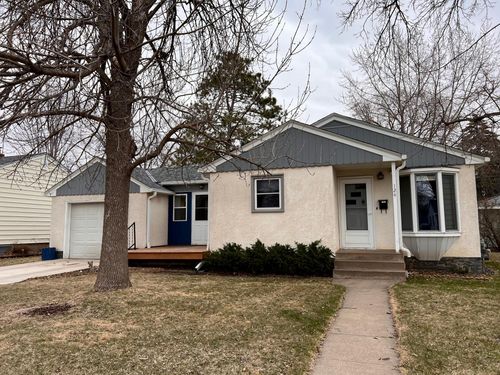 124 6th Ave Ne, Osseo, MN, 55369-1322 | Card Image