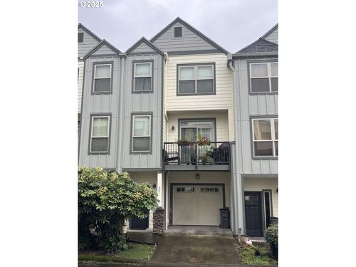 601 Ne 84th Cir, Vancouver, WA, 98665-8163 | Card Image