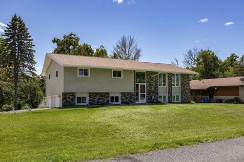 W5719 Heatherwood Place, Shelby, WI, 54601 | Card Image
