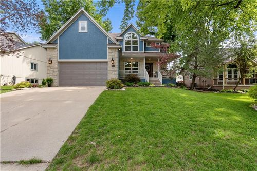 15809 E 77th Pl, Kansas City, MO, 64139-1296 | Card Image