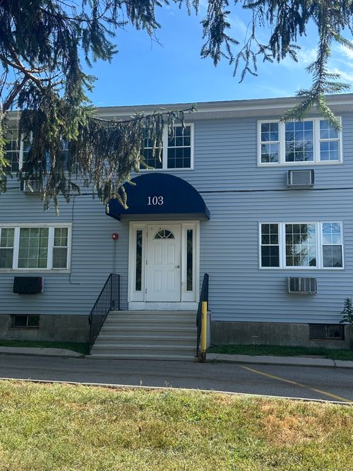 apt-d-103 Horse Pond Rd, Salem, CT, 06420-4042 | Card Image