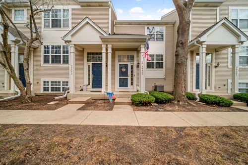 34325 N Barberry Rd, Round Lake Beach, IL, 60073-3467 | Card Image