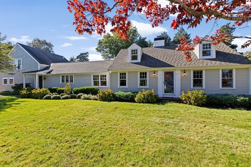 8 Eagles Nest Rd, Duxbury, MA, 02332-5111 | Card Image