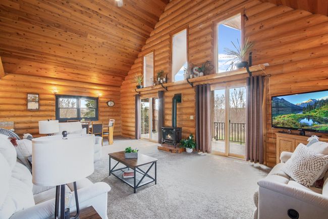 View upon entering the home | Image 9