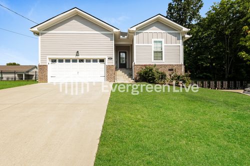 210 Greenwood Dr, La Vergne, TN, 37086-4007 | Card Image