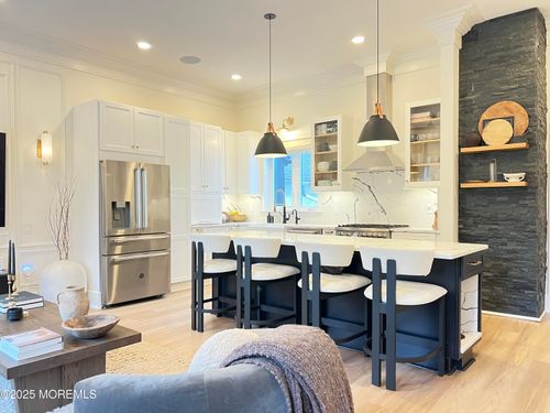 201-164 Glenwood Ave, Bloomfield, NJ, 07003-2357 | Card Image