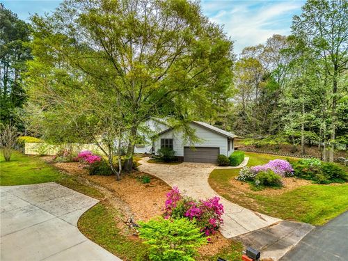 107 Creekview Dr, Clemson, SC, 29631-1979 | Card Image