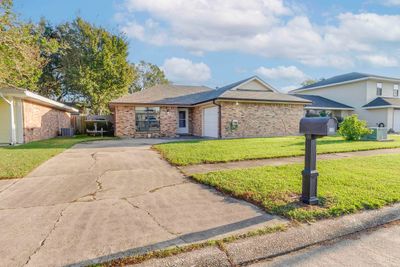 326 Prevost Drive, House other with 3 bedrooms, 2 bathrooms and null parking in Houma LA | Image 1