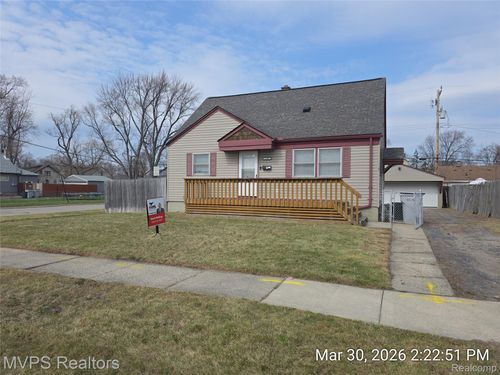 1107 E Muir Ave, Hazel Park, MI, 48030-2628 | Card Image