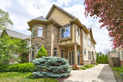 721 S Kenwood Ave, Royal Oak, MI, 48067-4083 | Card Image